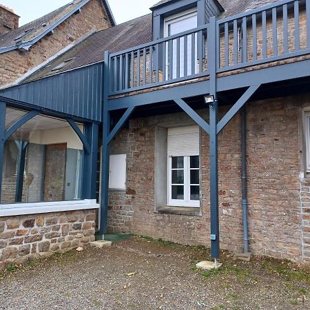 Maison Chaleureuse Avec Terrasse Et Vue Baie Avranches Exterior photo